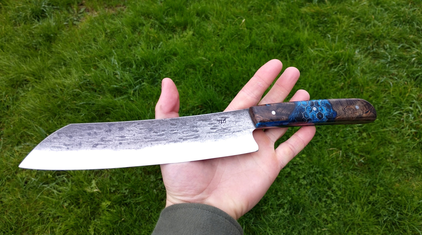 couteau de cuisine forgé en c130 manche en hybride bois résine.