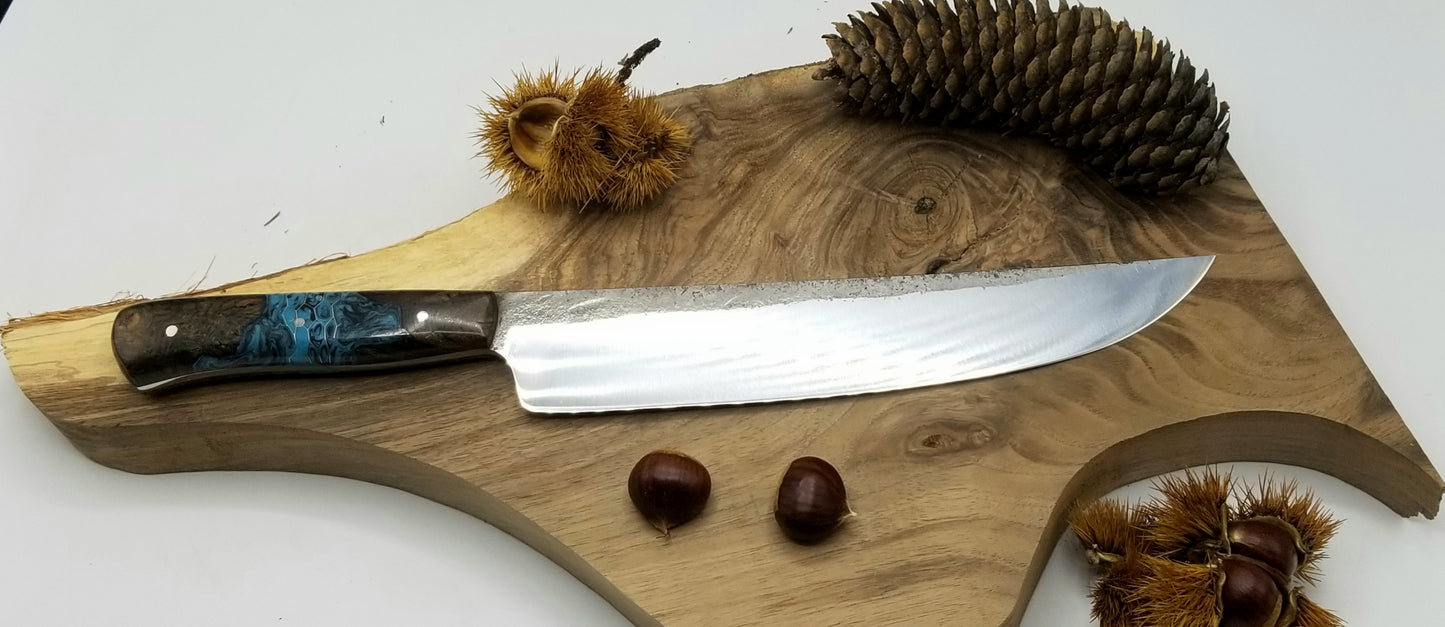 Couteau de cuisine lame forgée en C130 manche en hybride résine et bois